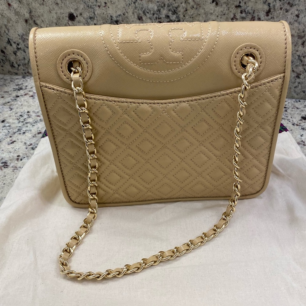 Tory Burch Fleming Medium Bag | Toasted Wheat